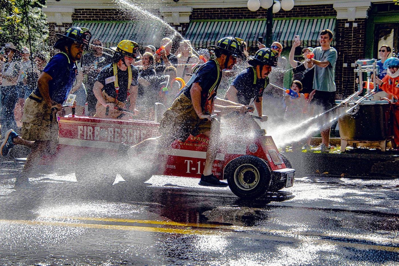Tub Races in Spa City, Suzy Upton, National Park Photography Club, 1 HM