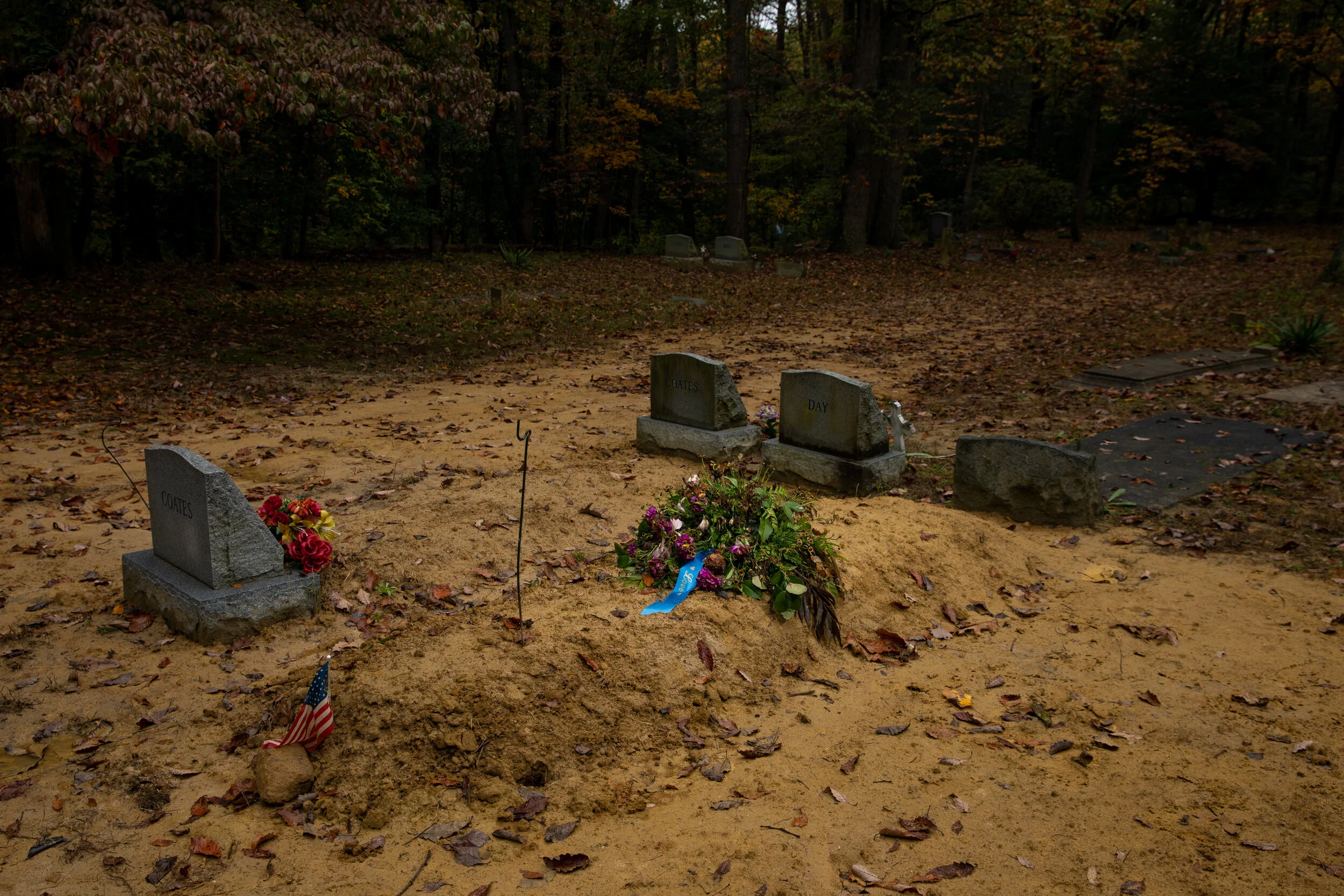   Carol Coates’ grave at Carpenter's Hill Cemetery in Severna Park, Maryland. (Photo made for The Washington Post) 