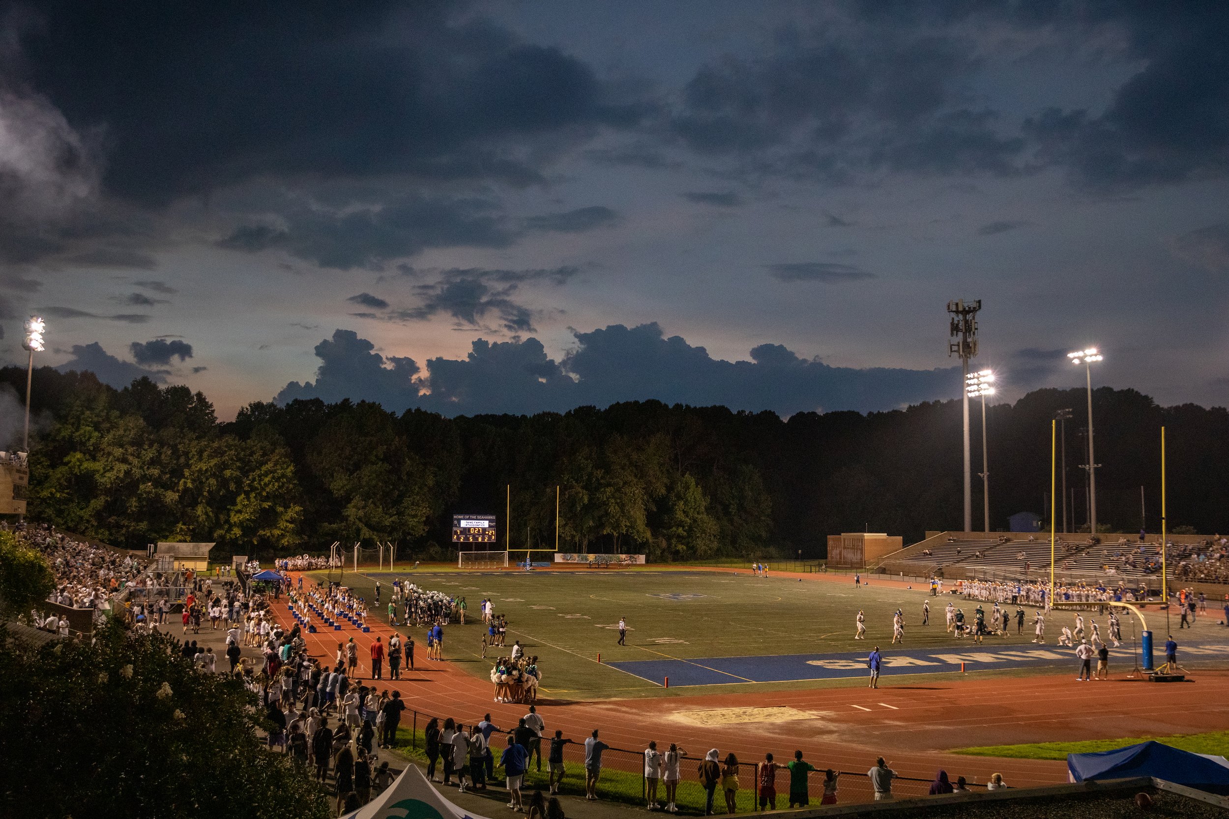 A football game between South Lakes High School and Robinson Secondary School at South Lakes High School in Reston, Virginia, on Friday, August 27, 2021. (Amanda Andrade-Rhoades/For The Washington Post)