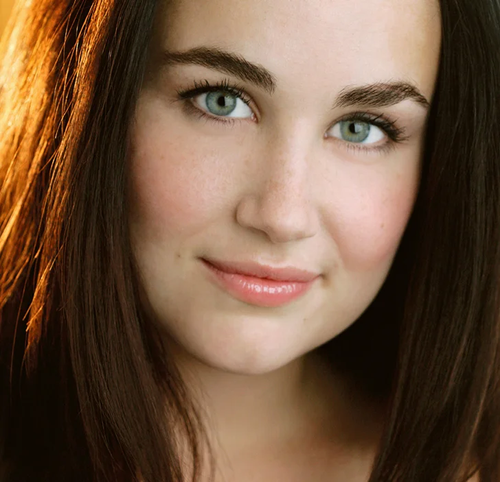 Lauren Worsham Headshot.jpg