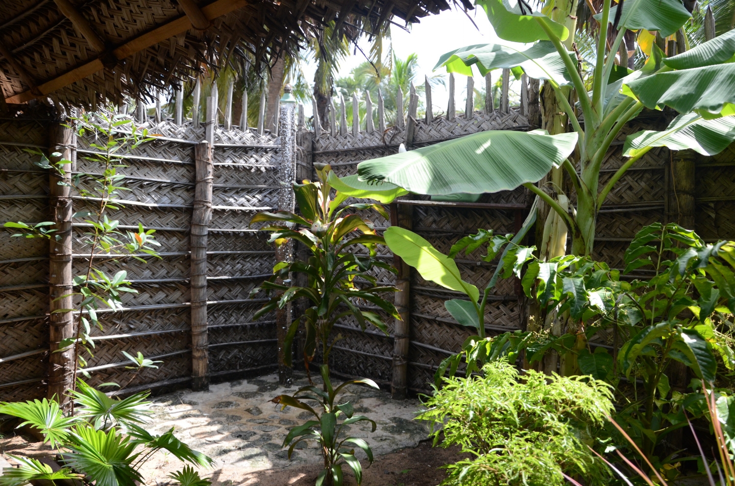 Open air shower in kalpitiya