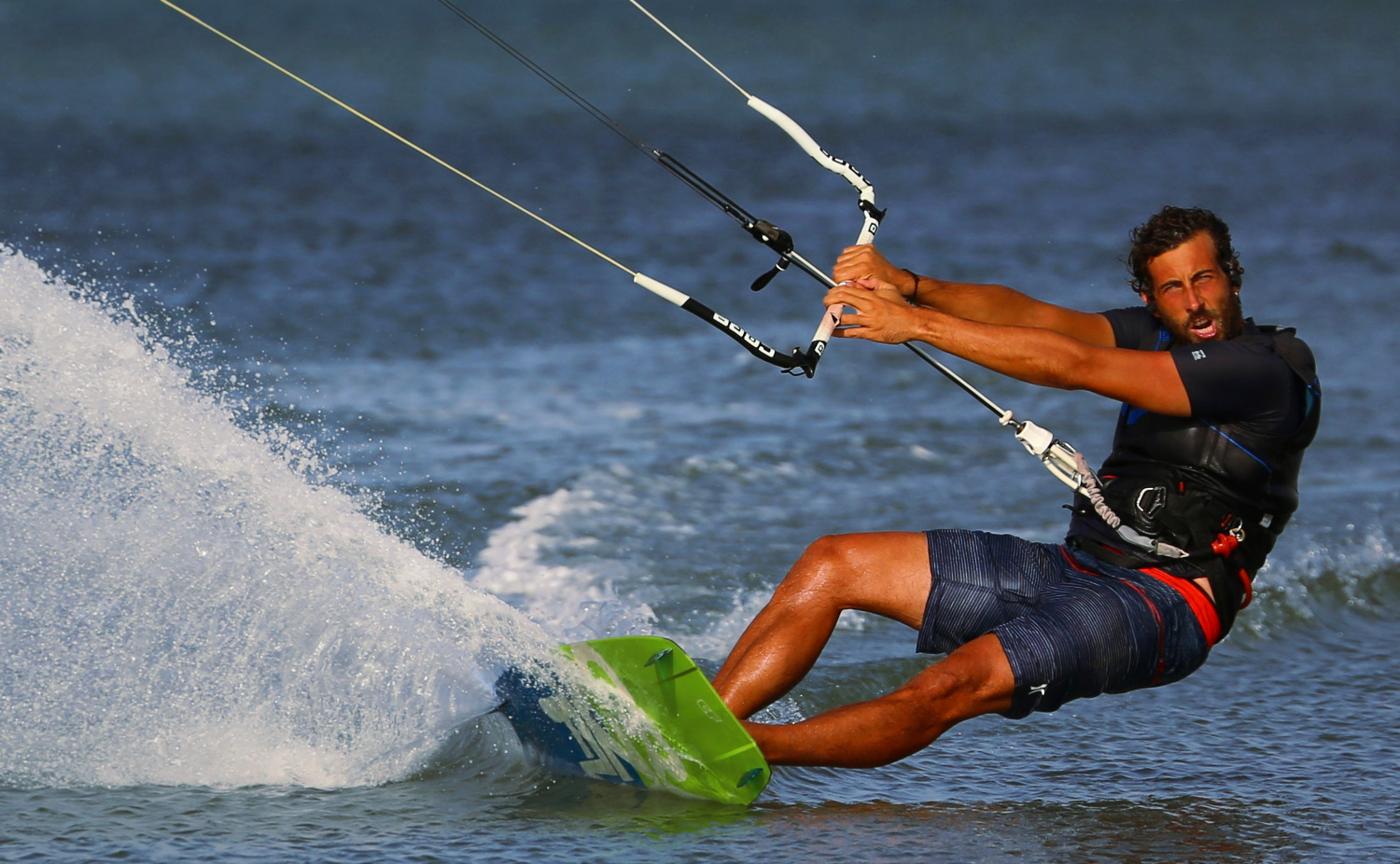 Vellai-magic-spot-Over-night-kiter.jpeg