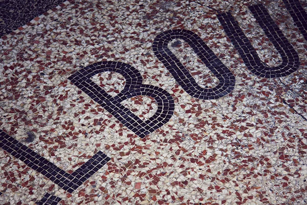 beautiful-tiles-inside-the-door-superior-small.jpg