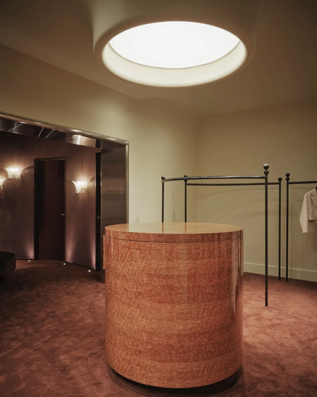 251126_DW_HK_Bec+Bridge_s14_0264_V3 copy Large.jpeg