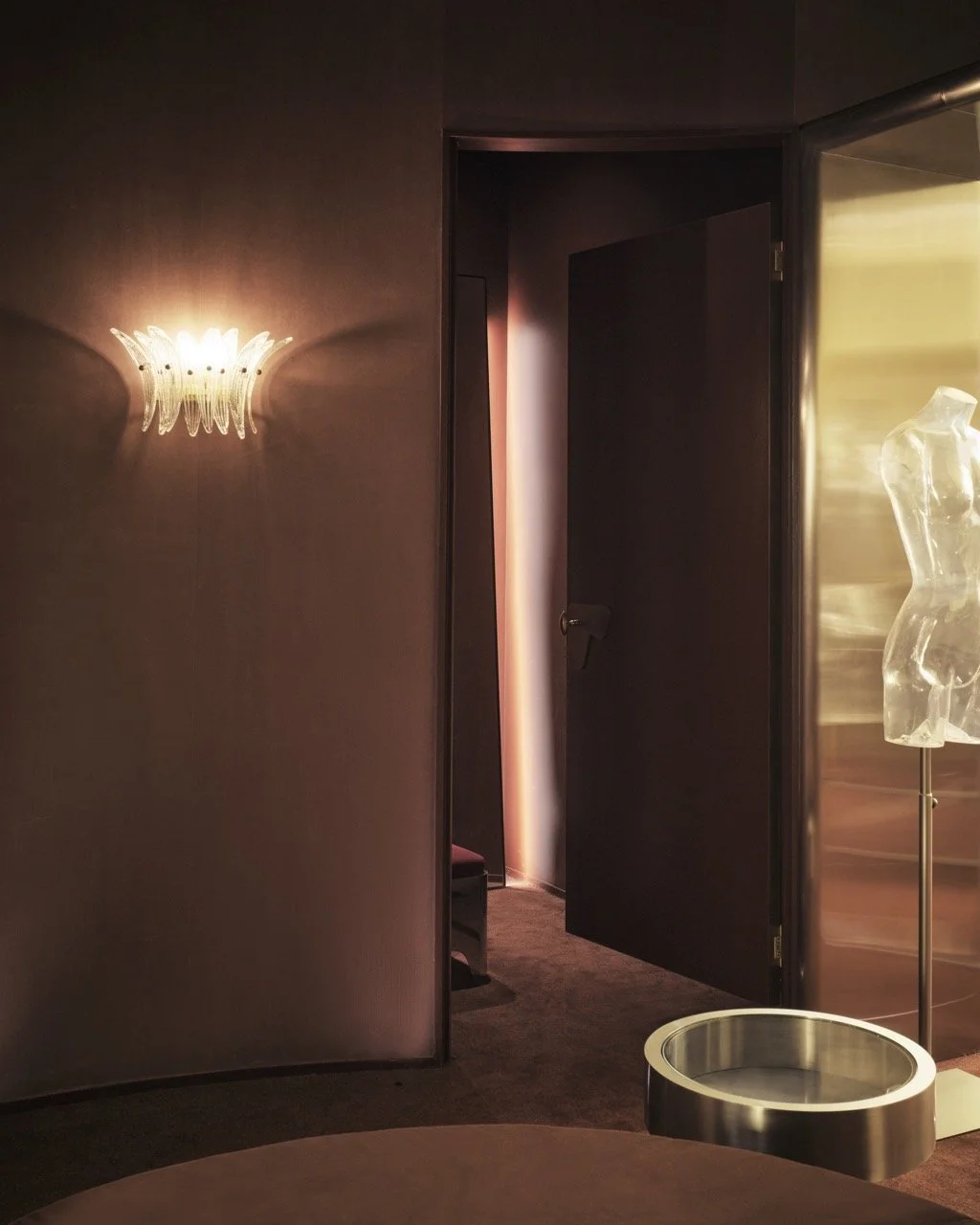 251126_DW_HK_Bec+Bridge_s16_0311 copy Large.jpeg