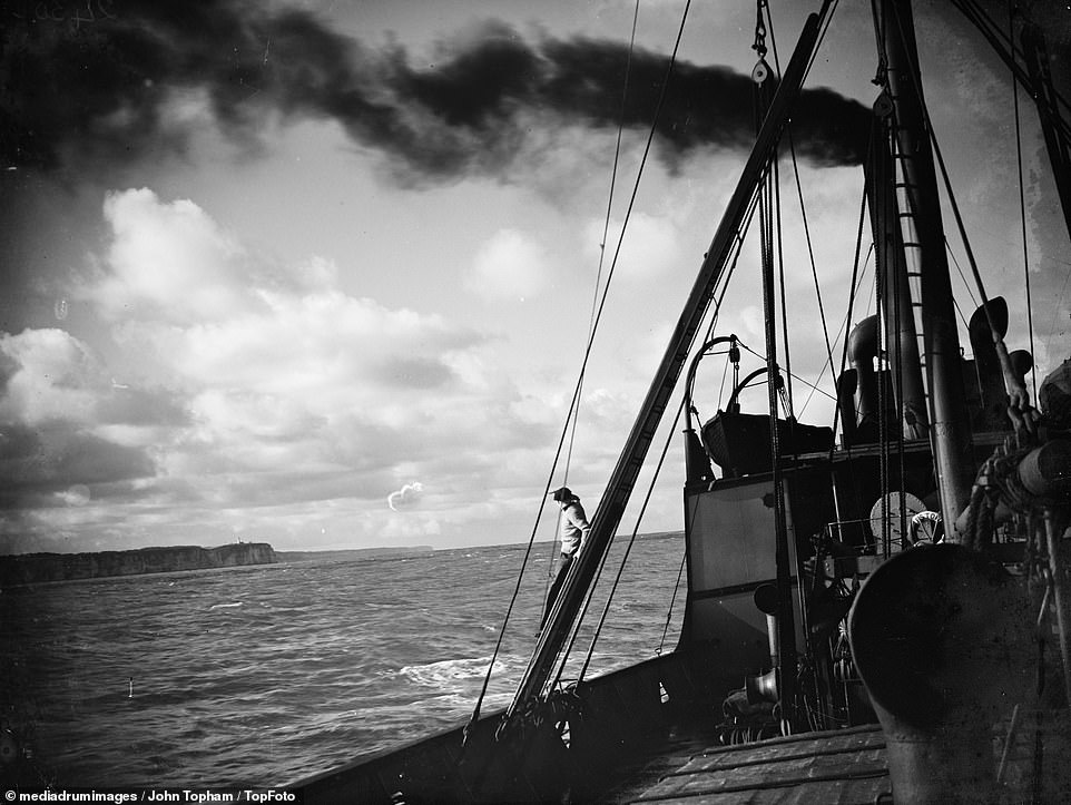 SS Eston underway at sea