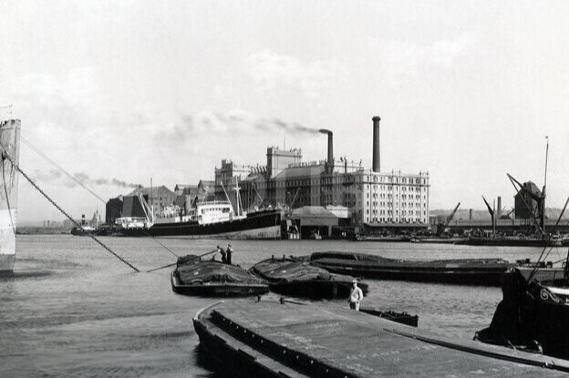 Royal Docks &amp; Milennium Flour Mills c 1930