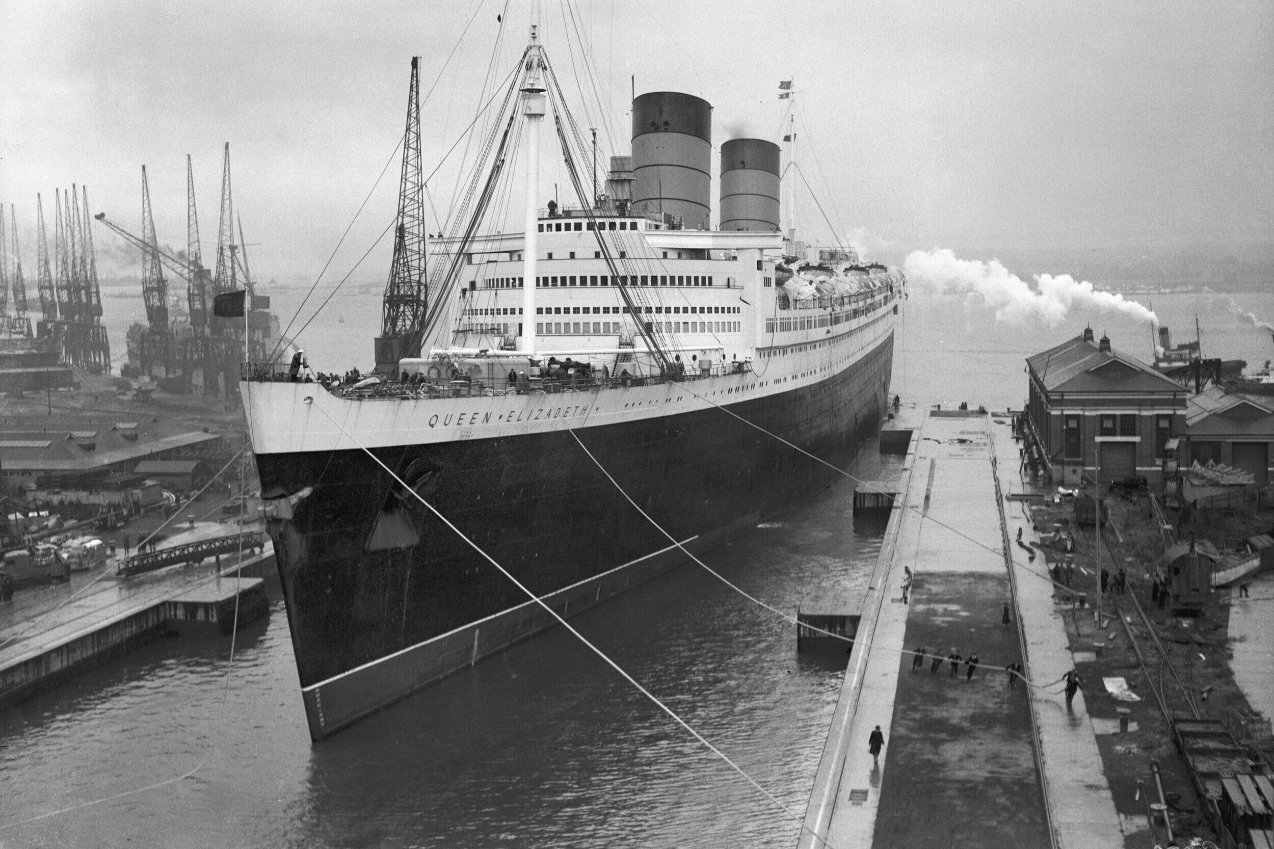 Queen Elizabeth entering Royals 1966