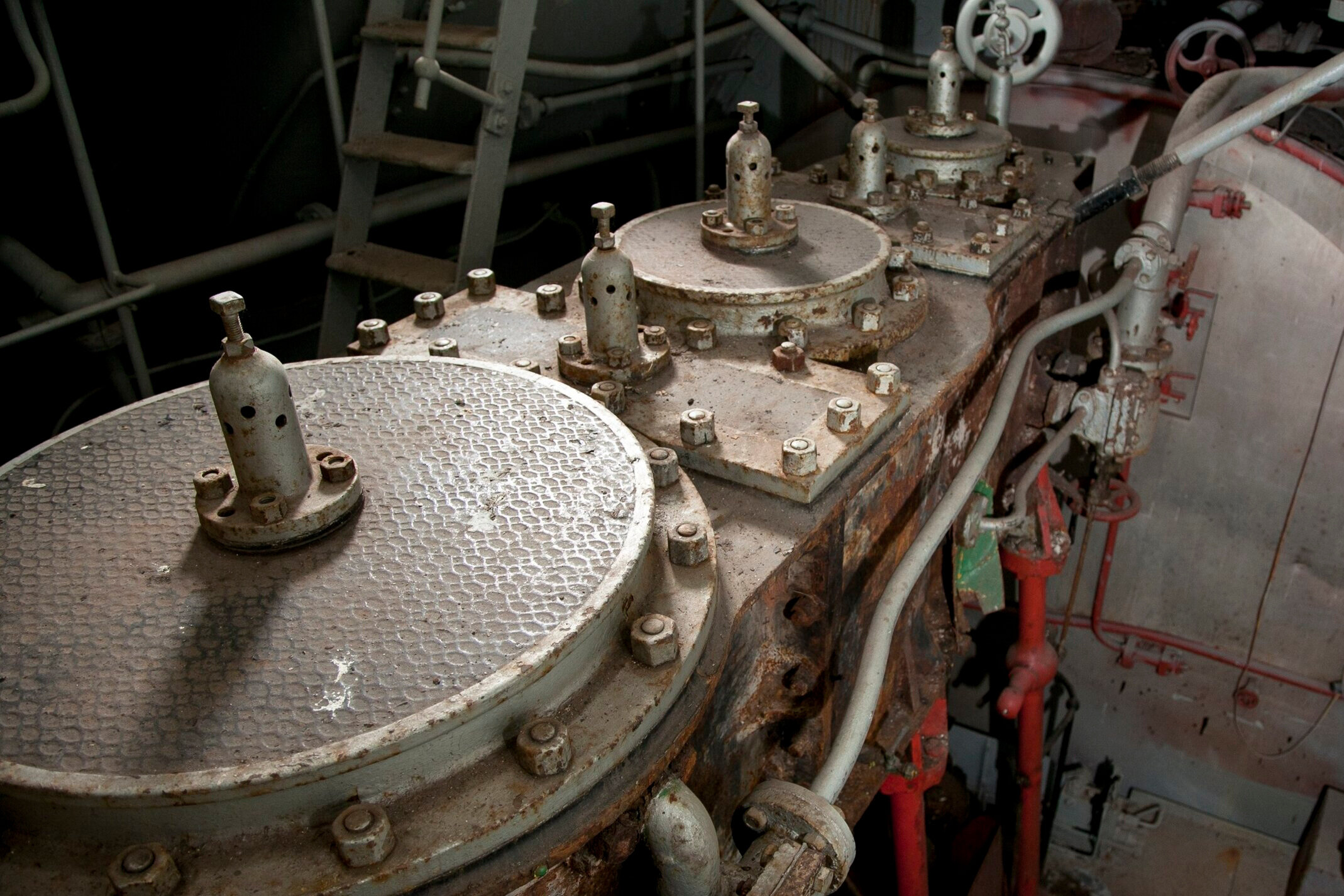 SS Robin engine I by Matt Cetti Roberts.jpg