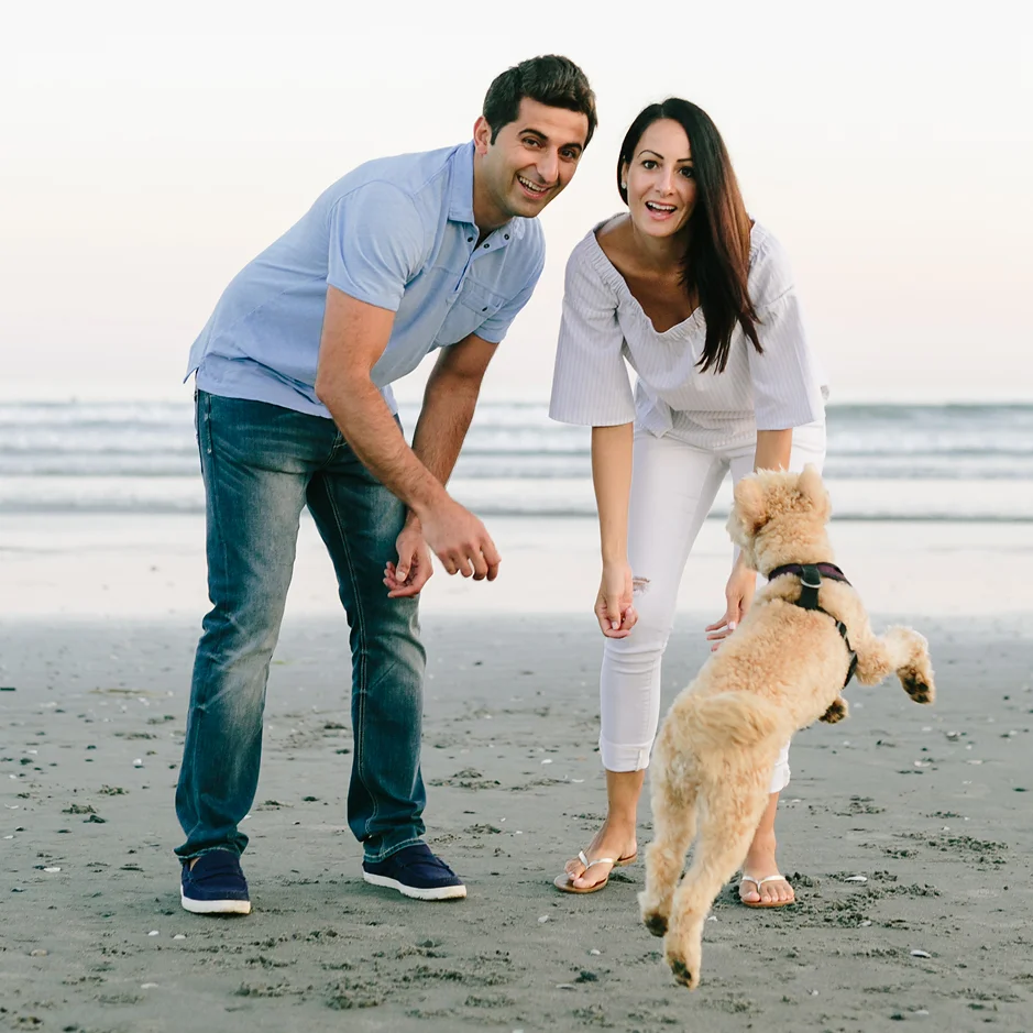 engagement-photo-on-the-beach.jpg