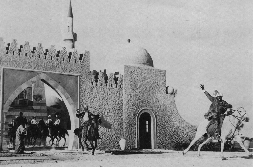 Arabian Nights and Hunt Building (Romer Collection, Miami Dade Public Library)