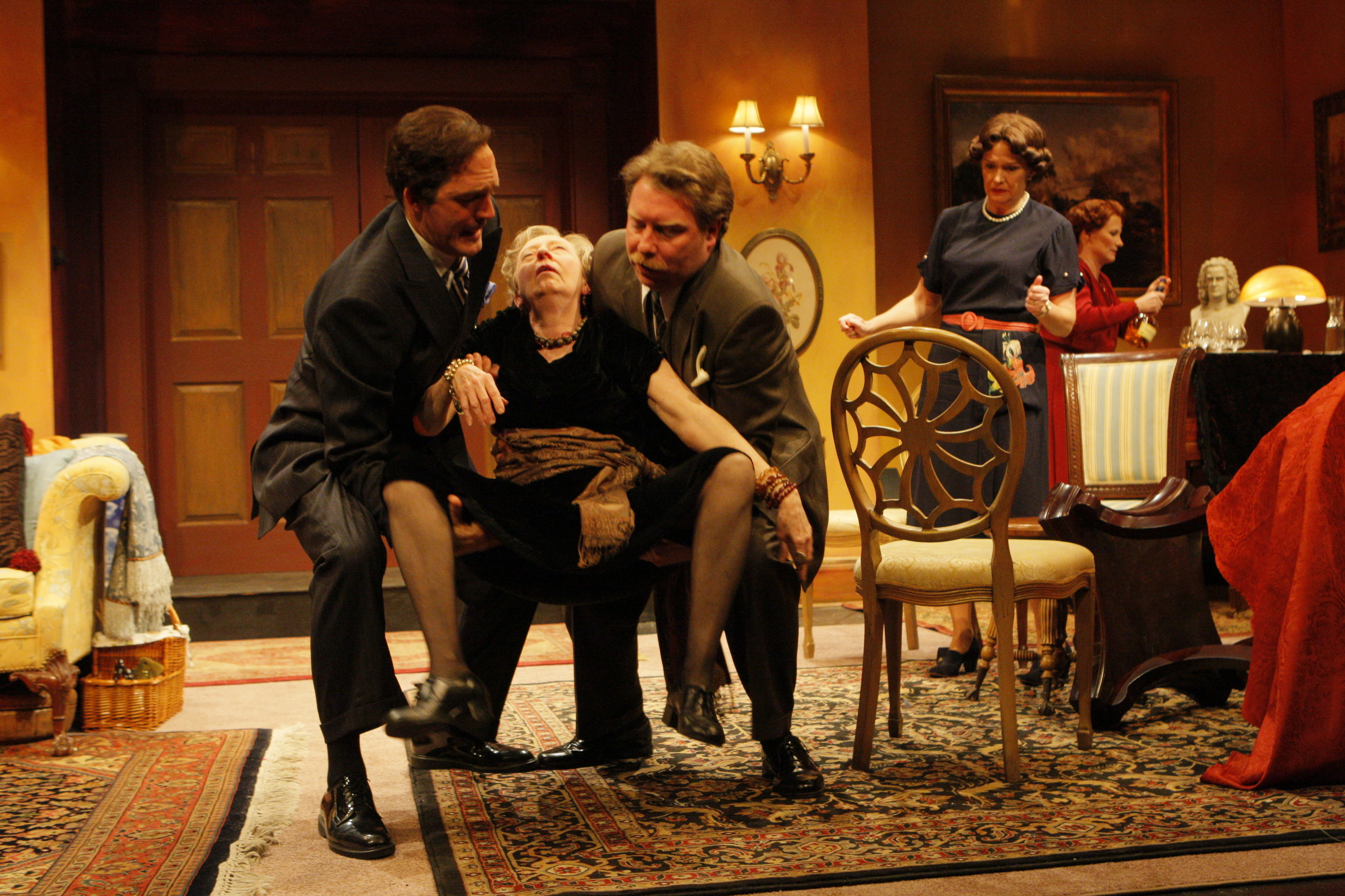 Blithe Spirit 2010 090.jpg