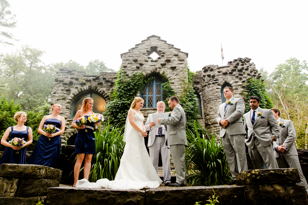 Beardslee Castle wedding ceremony