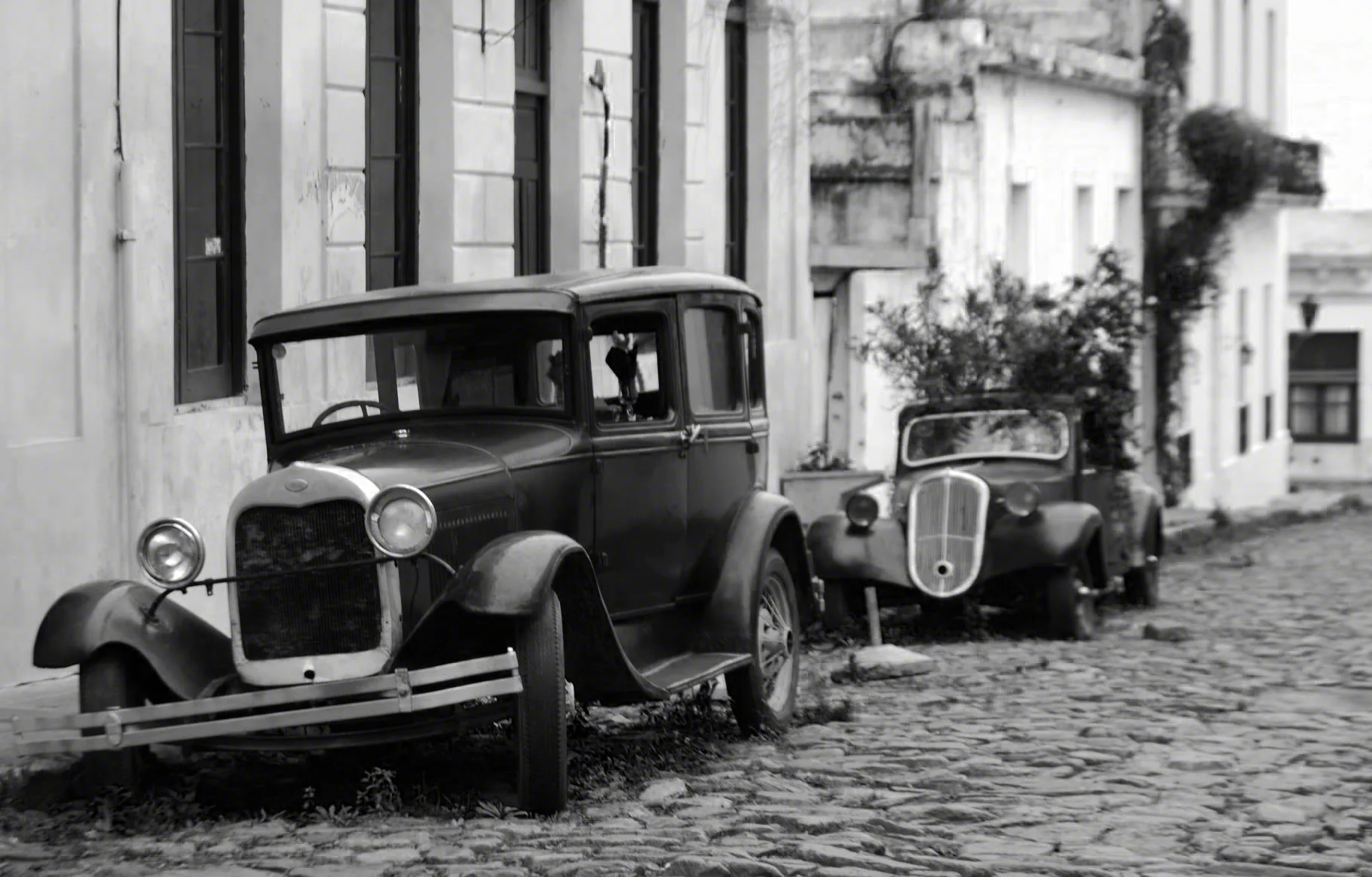 ColoniaStreetParking.jpg