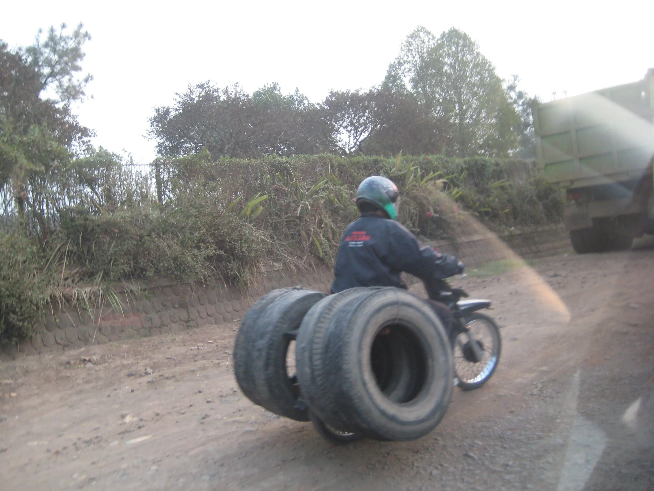 tiretransport.jpg