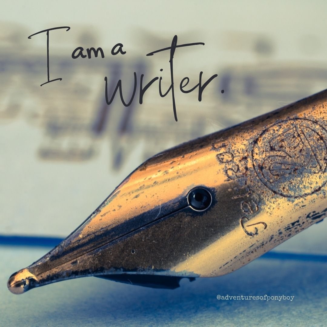 ✒️🗒️✨

#IAmAWriter
#FountainPen
#Notebook