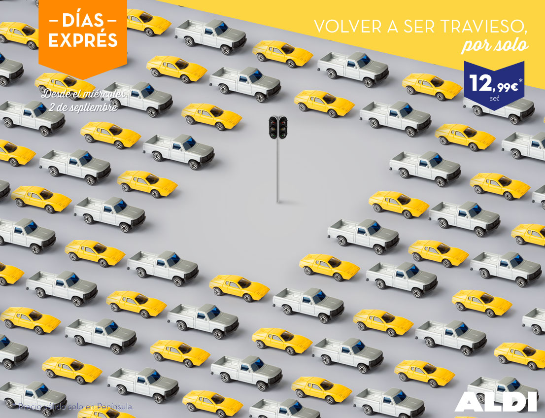 W35_37_Facebook_05_Coches.jpg