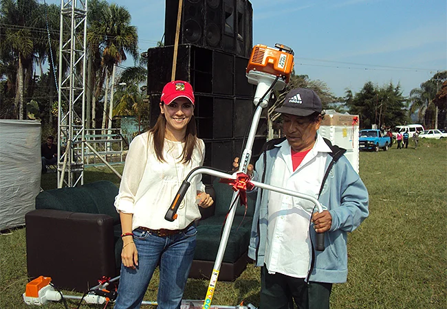 DSC03889-w.jpg