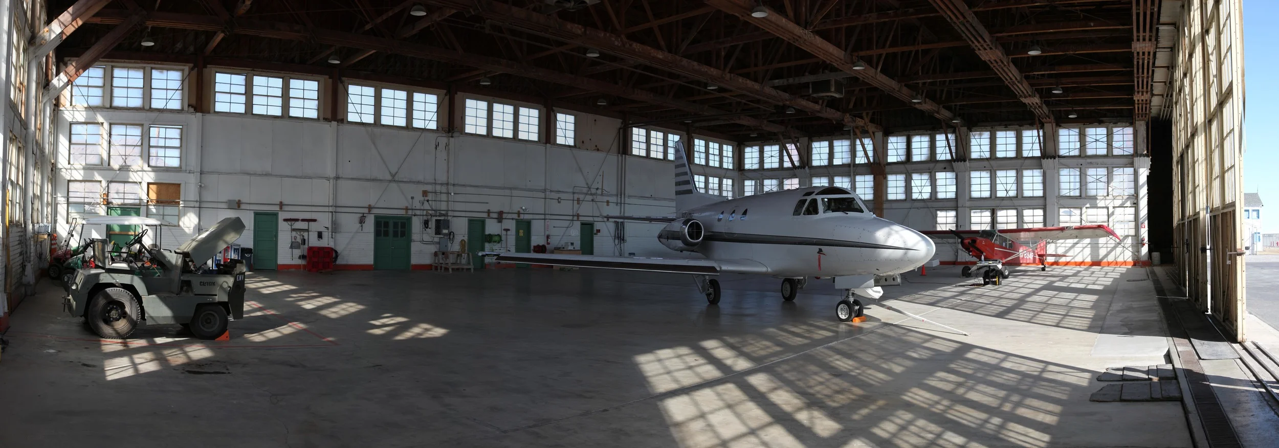 Hangar1_Panorama1.jpg