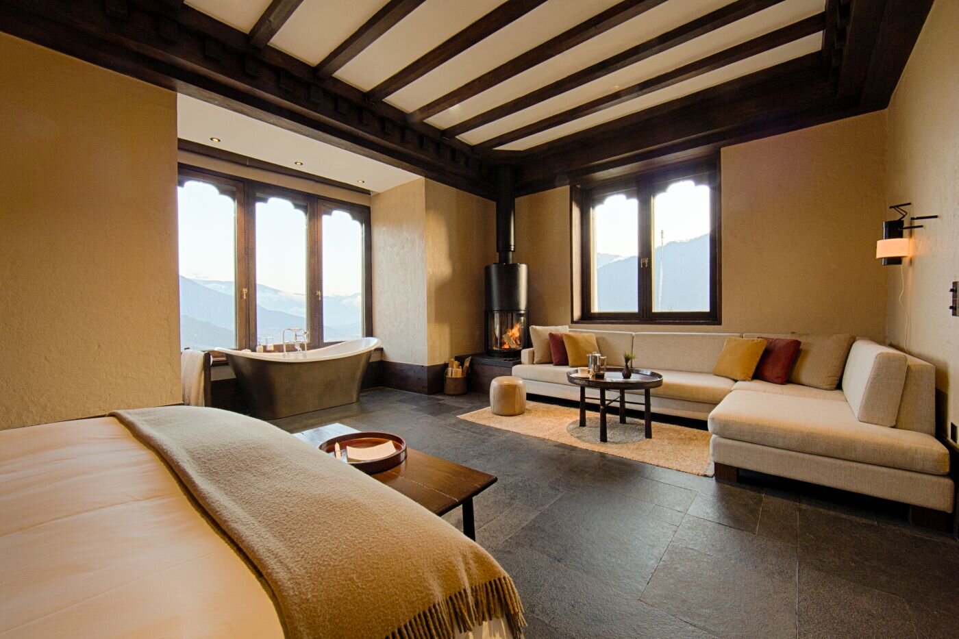 Gangtey-Goenpa-Lodge-Bhutan-Suite.jpg