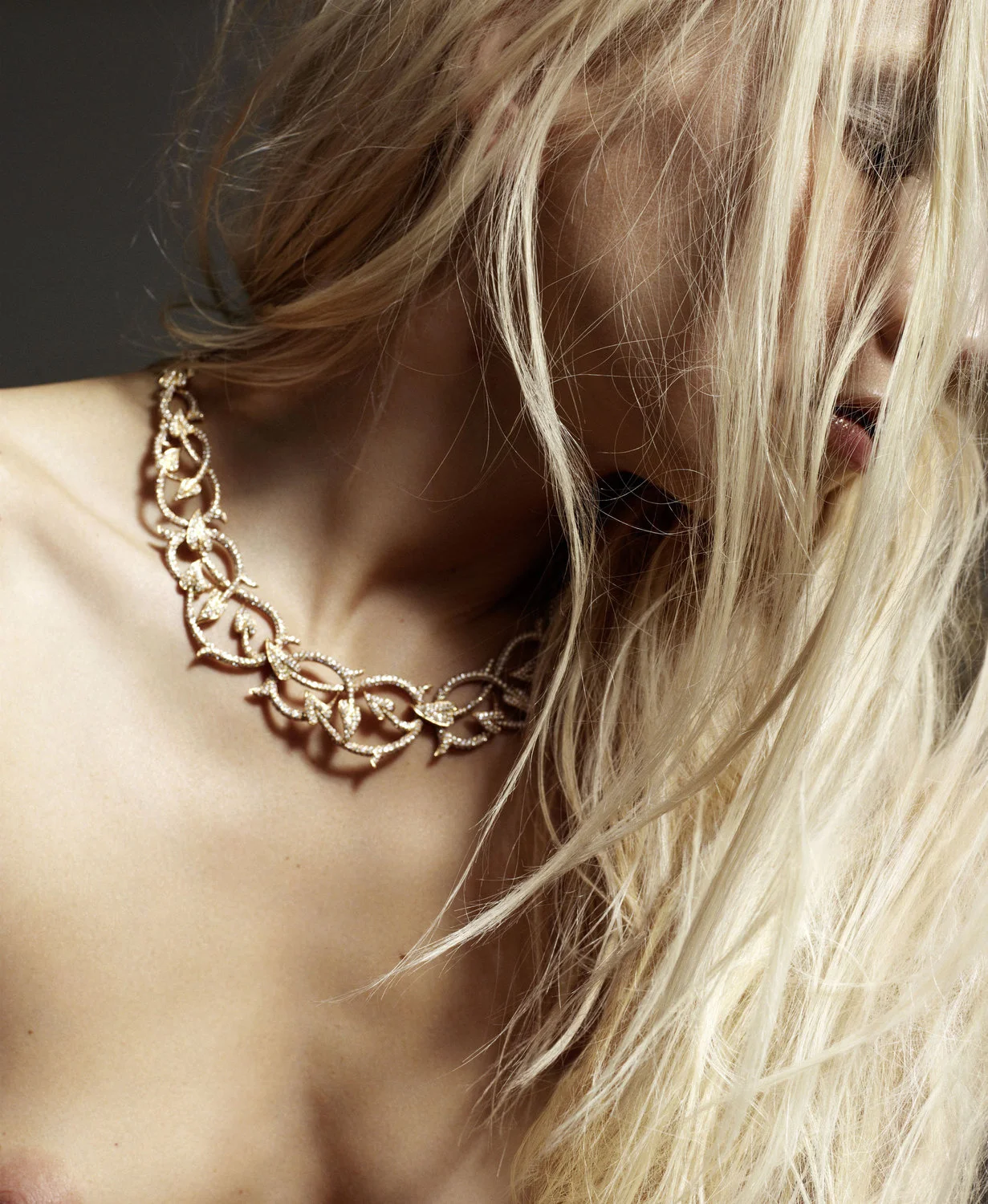 medium_lindaÖhrström-beauty-b998e365-6e37-400d-ac2d-6f3d23b04c1f.jpg