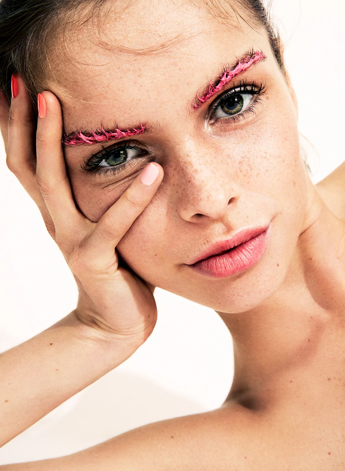 ElleBeauty_FridaMarklund_3.jpg