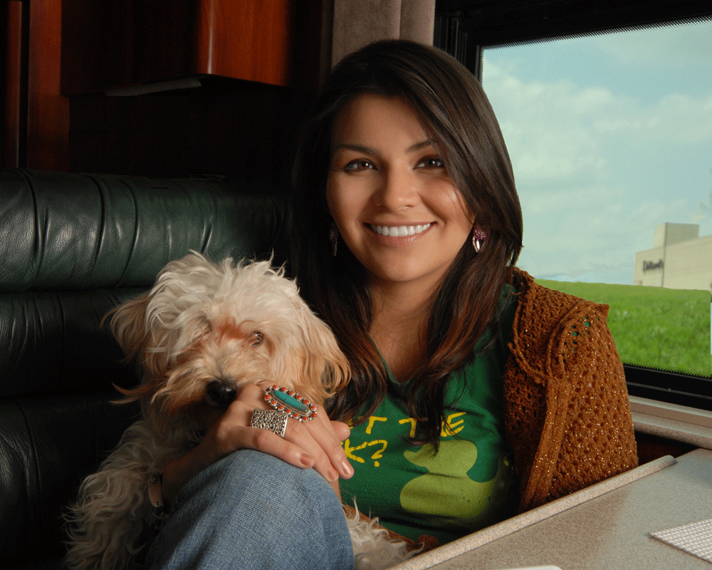 Crystal Shawanda is a multi award winning (2013 Juno Award, CCMA Female Artist of the Year) musician & songwriter from Wikwemikong FN & she's currently working on a brand new album slated for release on her label, New Sun Records, this Fall 2014.