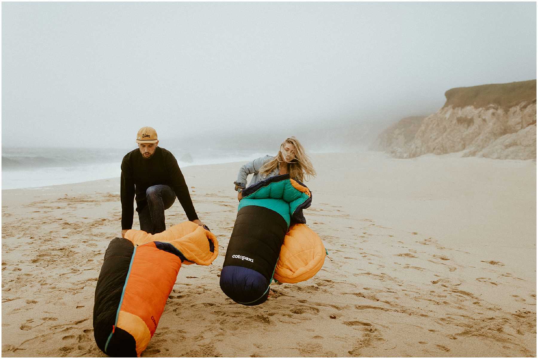 An adventurous couple spending their anniversary in Big Sur