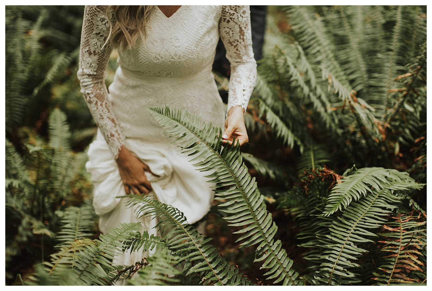 A bride and groom at Ecola State Park