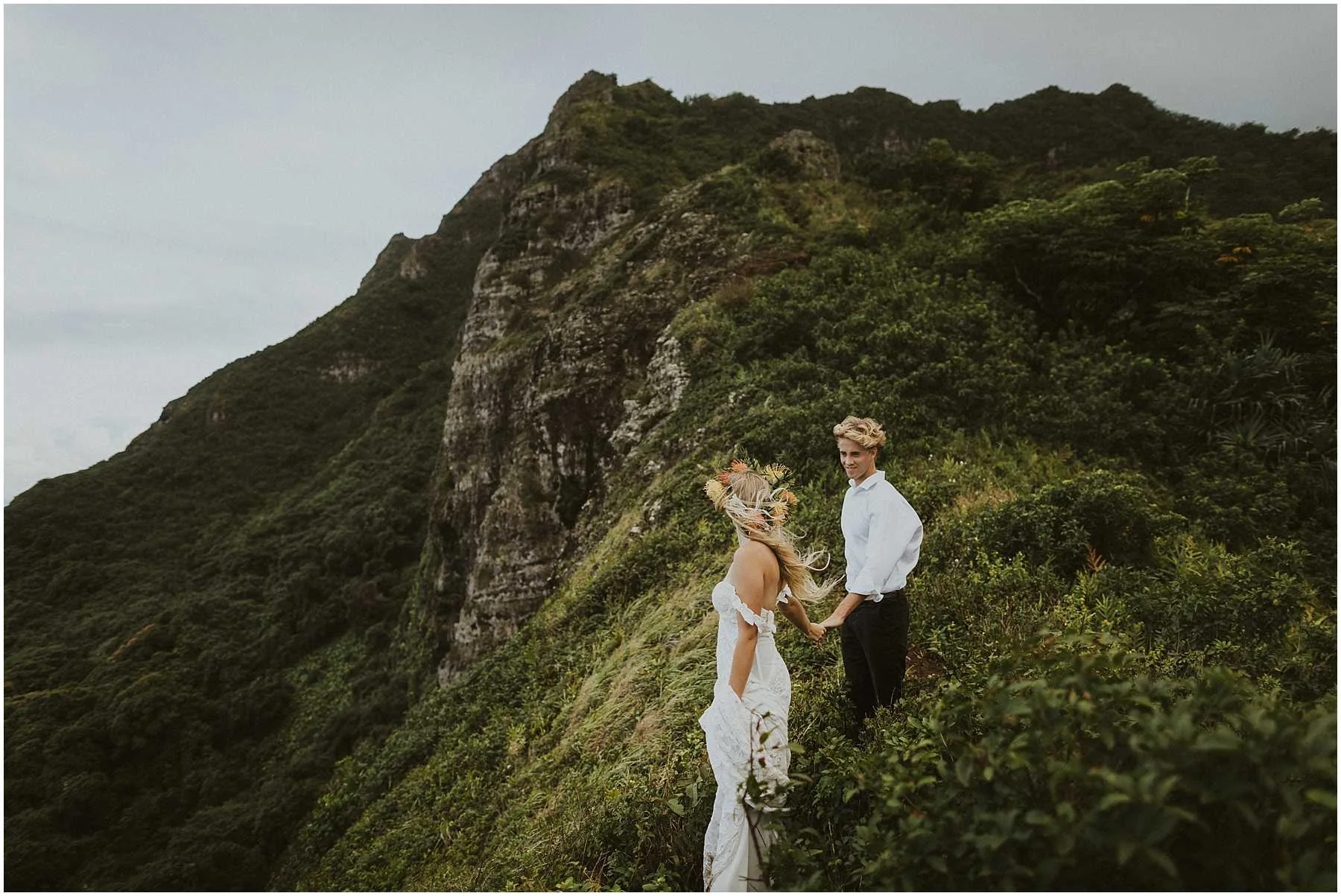Oahu Hawaii Adventure Hiking Elopement
