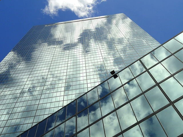 "John Hancock Tower - Boston, MA - DSC08138" by Daderot - Own work. Licensed under CC0 via Wikimedia Commons