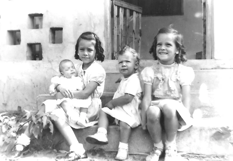 Marilyn, Peggy Ann, Lois, Nancy.