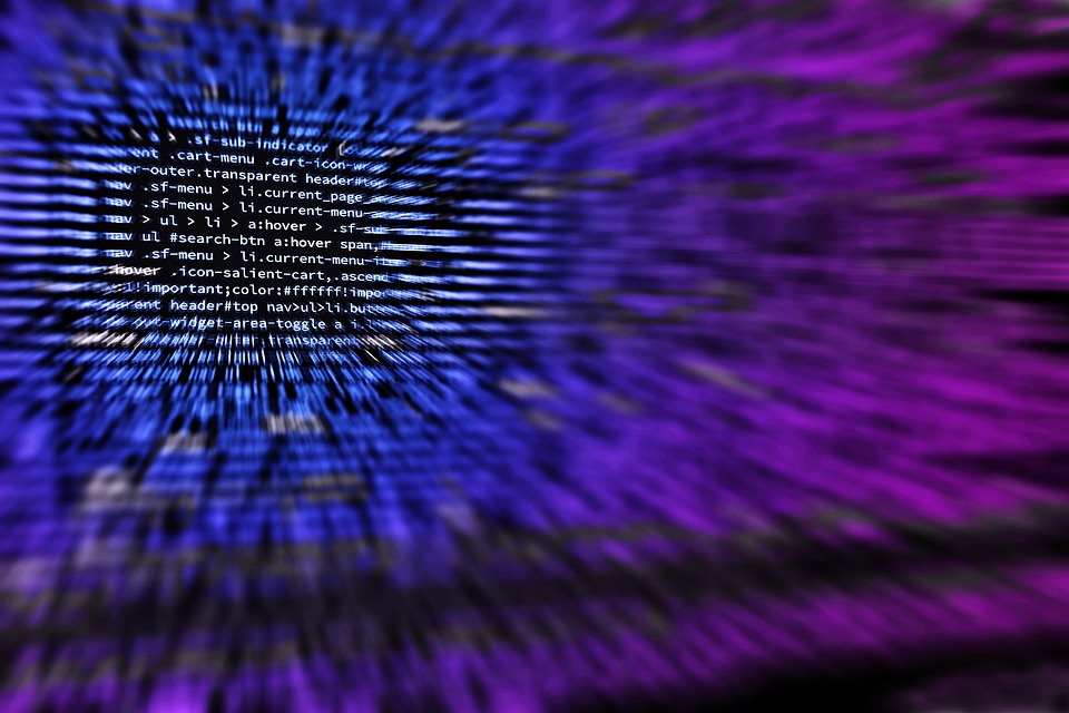 Source: https://pixabay.com/en/photos/programming/