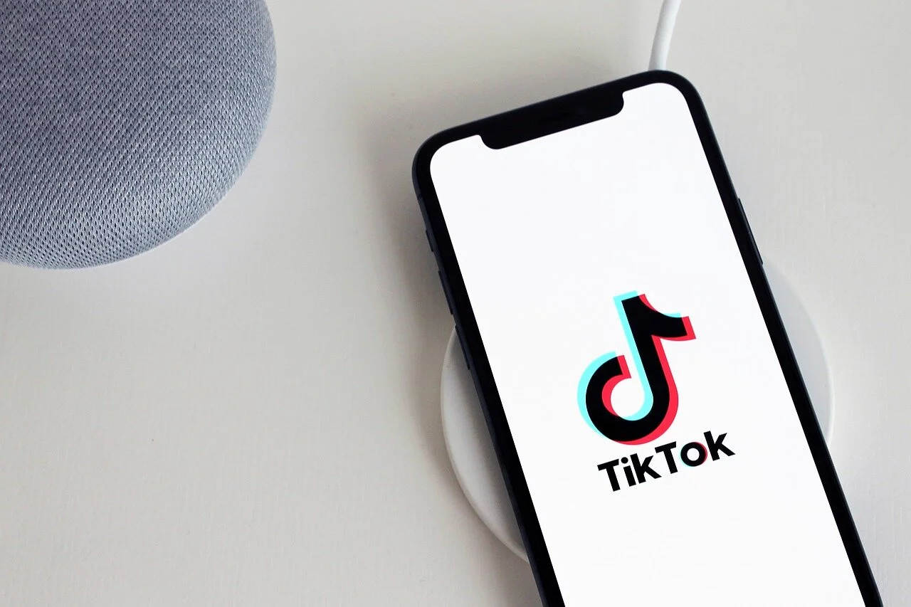 The TikTok Timeline: Is this Rising Video Sharing Platform Running Out of  Time? — AMT Lab @ CMU
