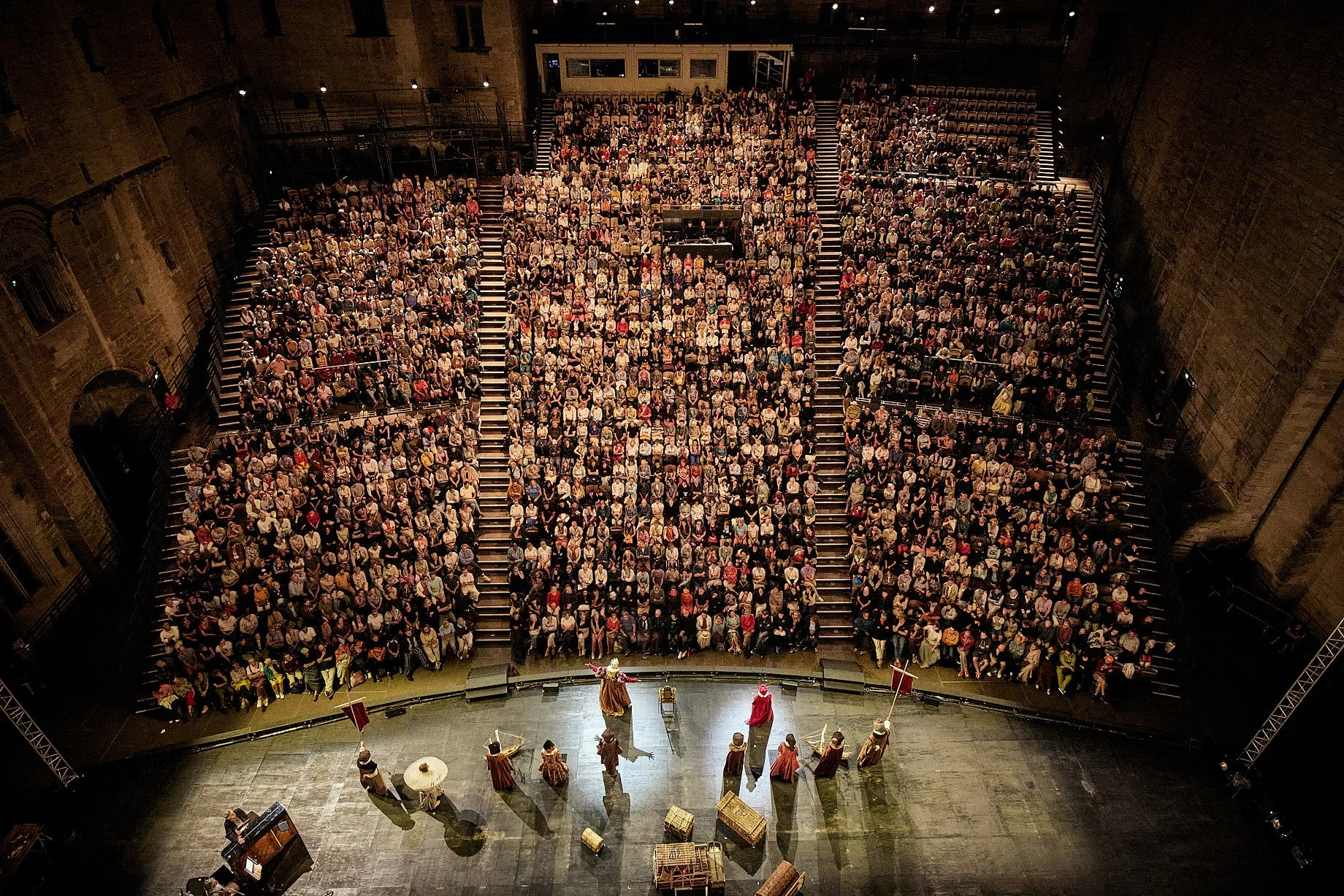 From Cultural Diplomacy to Creative Cities: A History of International Theatre Festival