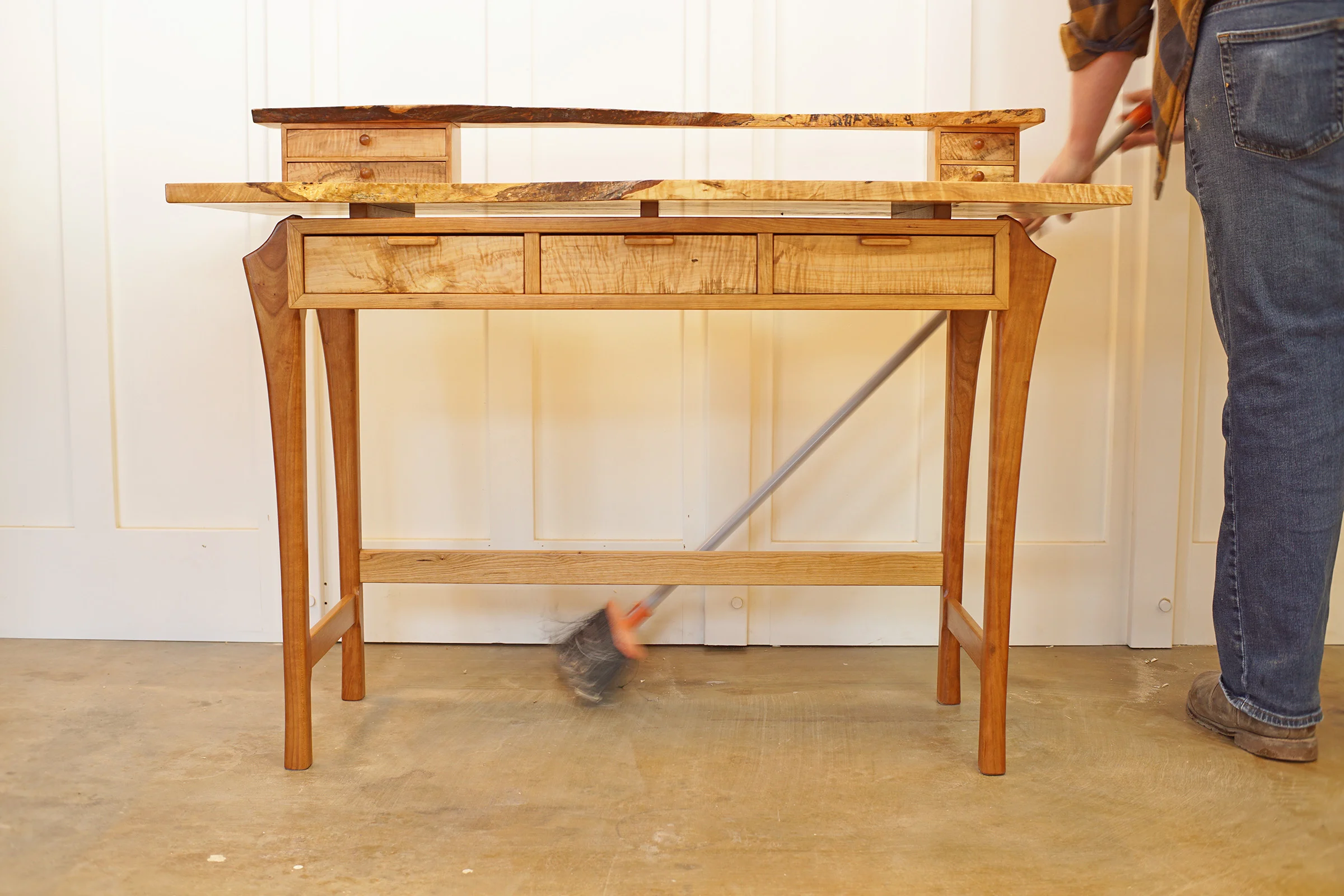 Desk (sweaping).jpg