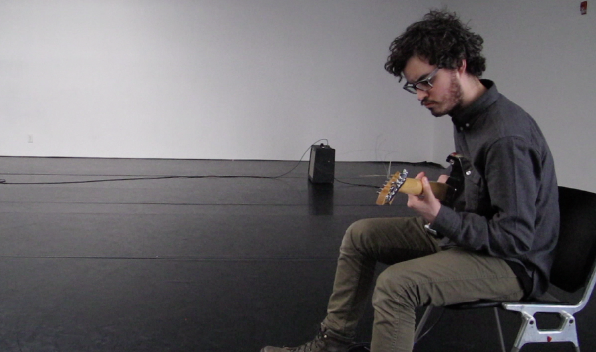Vine_PromoPhoto_Guitar.png