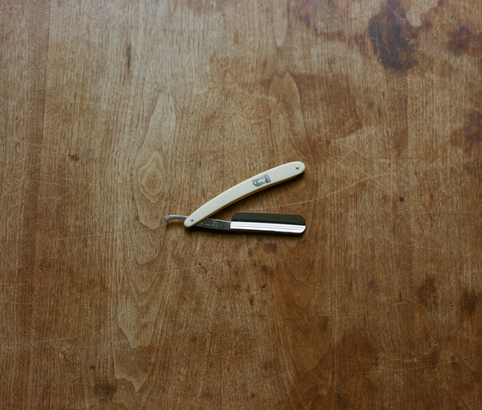 CONTRAPELO_[Alex_Lombardi]_3.jpg