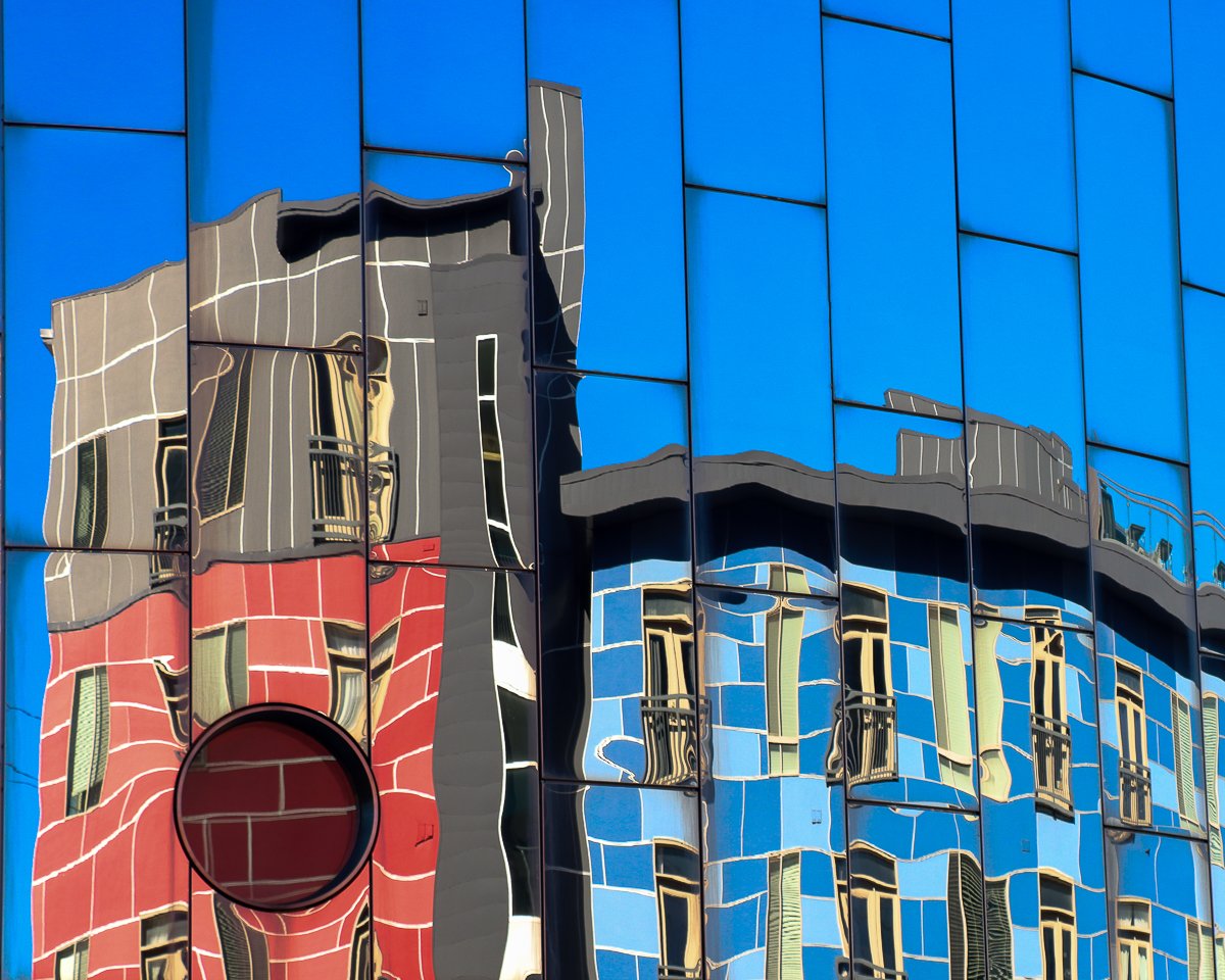  Mat_Gerdenich_S_O_C_Distorted Downtown Reflection 