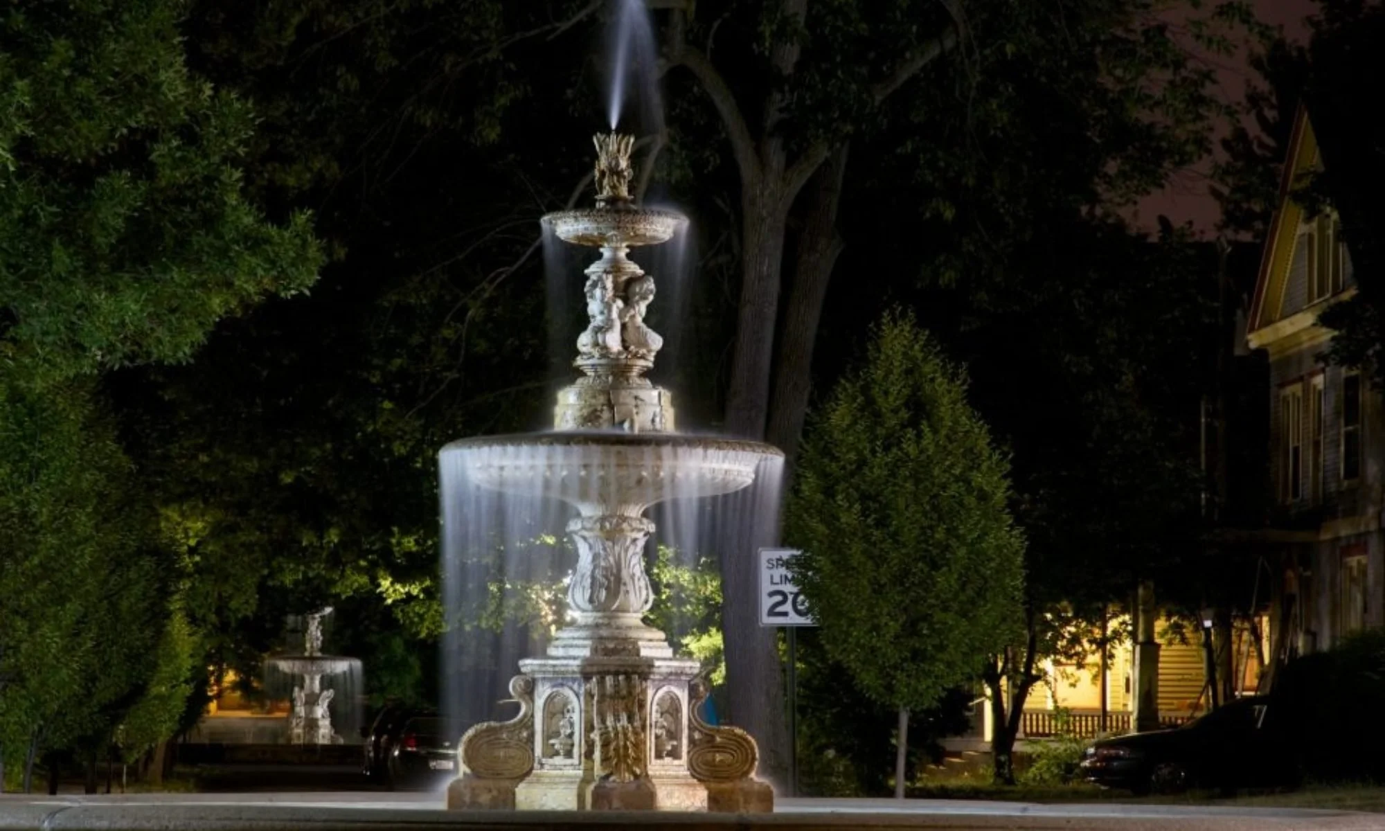 Neighborhood Walk: Woodruff Place