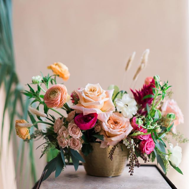 Thrilled to see this pretty shoot featured in @bridesofaustin! Can't say enough about the team behind it that made this come to life, tap on image for vendors!
&middot;
venue @oneworldtheatre
planner @eclipseeventco
photographer @laceylynnseymour
flo