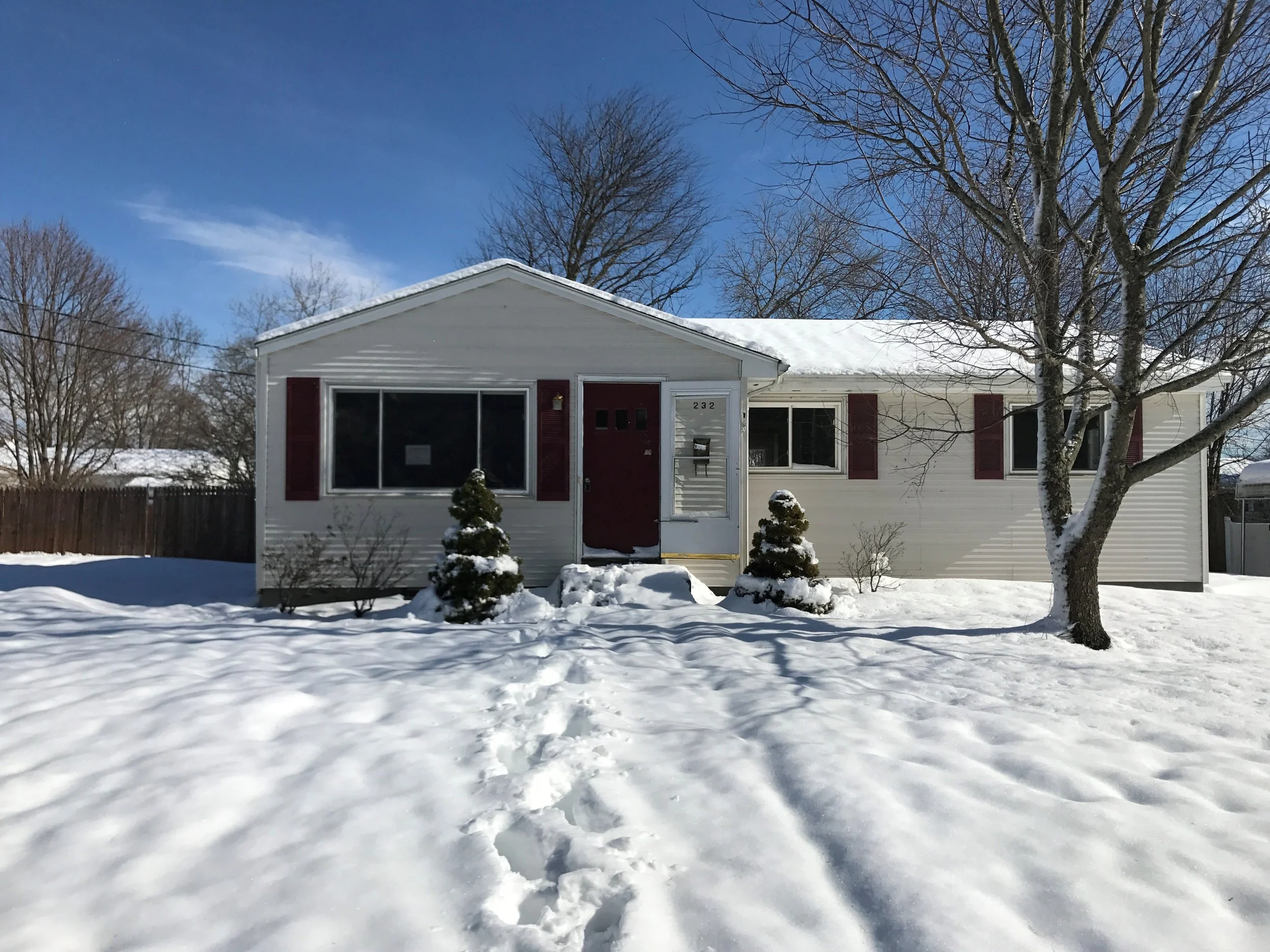 Warwick, RI - Closed April 10, 2017