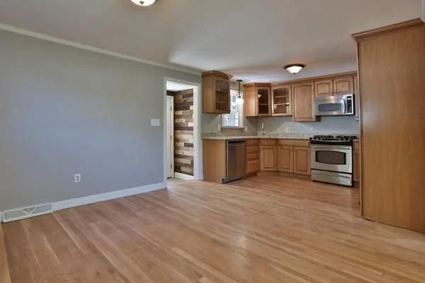 8 Martin Circle