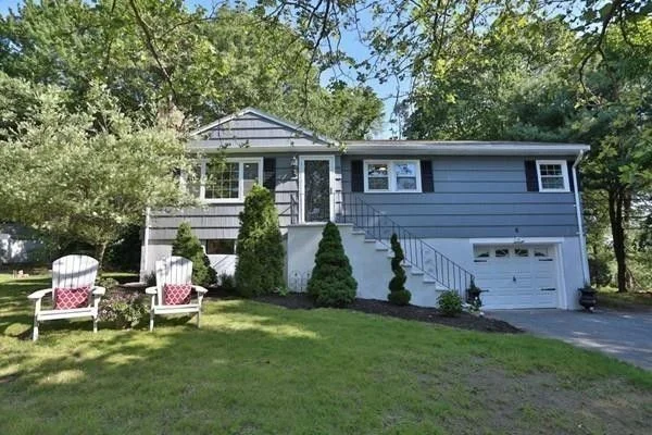8 Martin Circle