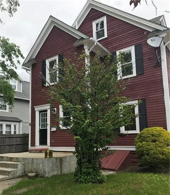 1061 Narragansett Blvd.