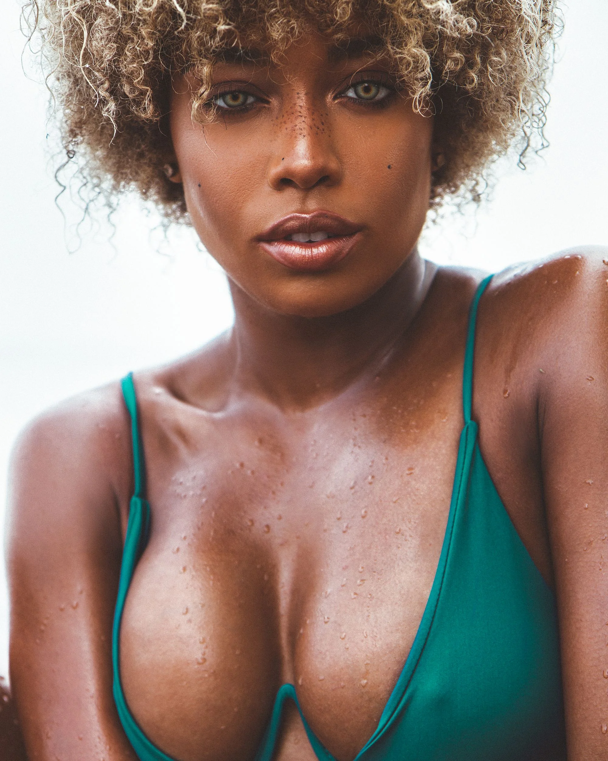 swimwear-photographer-chicago-biohertz-IMG_1857.jpg