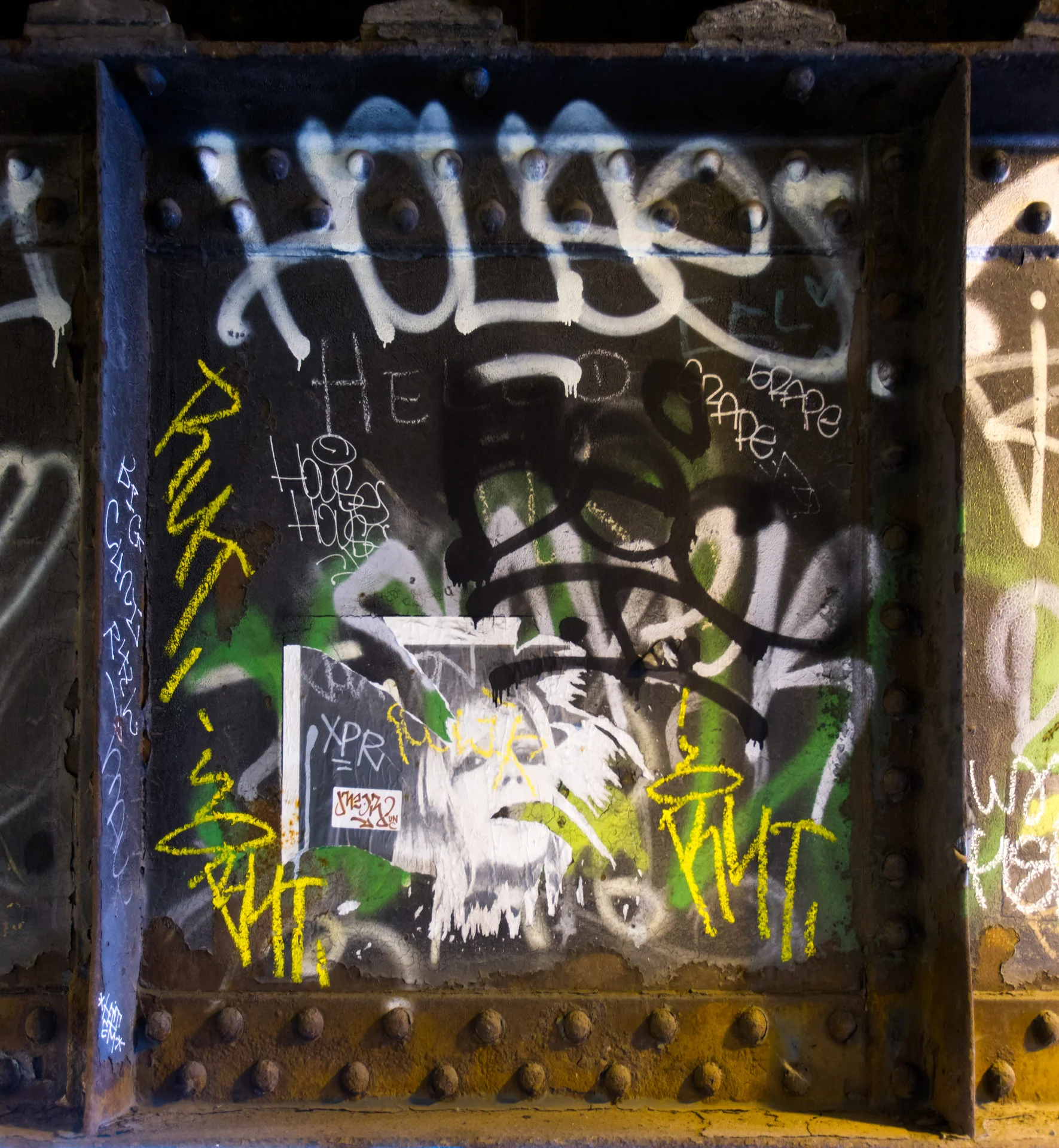 Underpass between Little Italy and Mile End (Montreal)