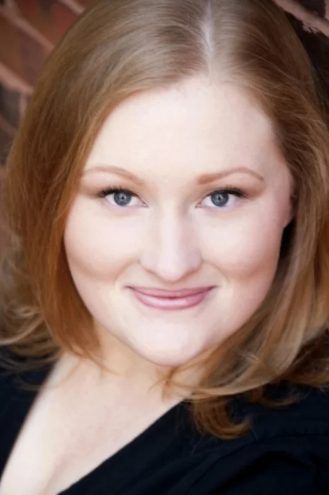 Headshot-S.jpg