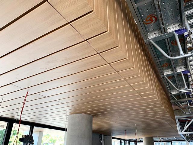 Details ✔️ Mitred Express @covet_international Kareiro Aluminium to soffits and void. #archclad #cladding #wallcladding #metalcladding #wood #woodcladding #aluminium #design #designer #mitred #building #built #architecture #architect #construction #i