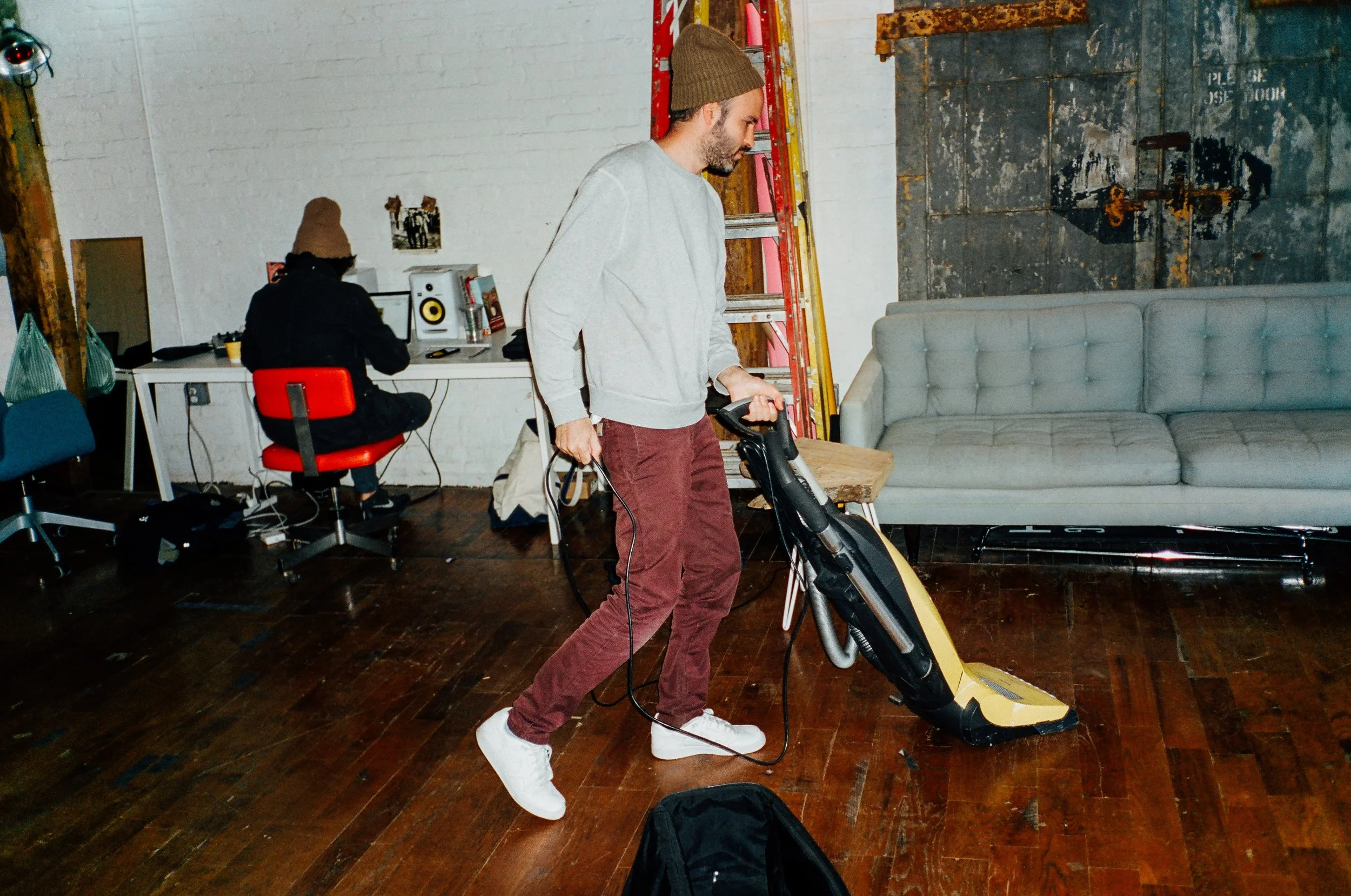 Steven Brahms in his Greenpoint studio, photographed by Mo